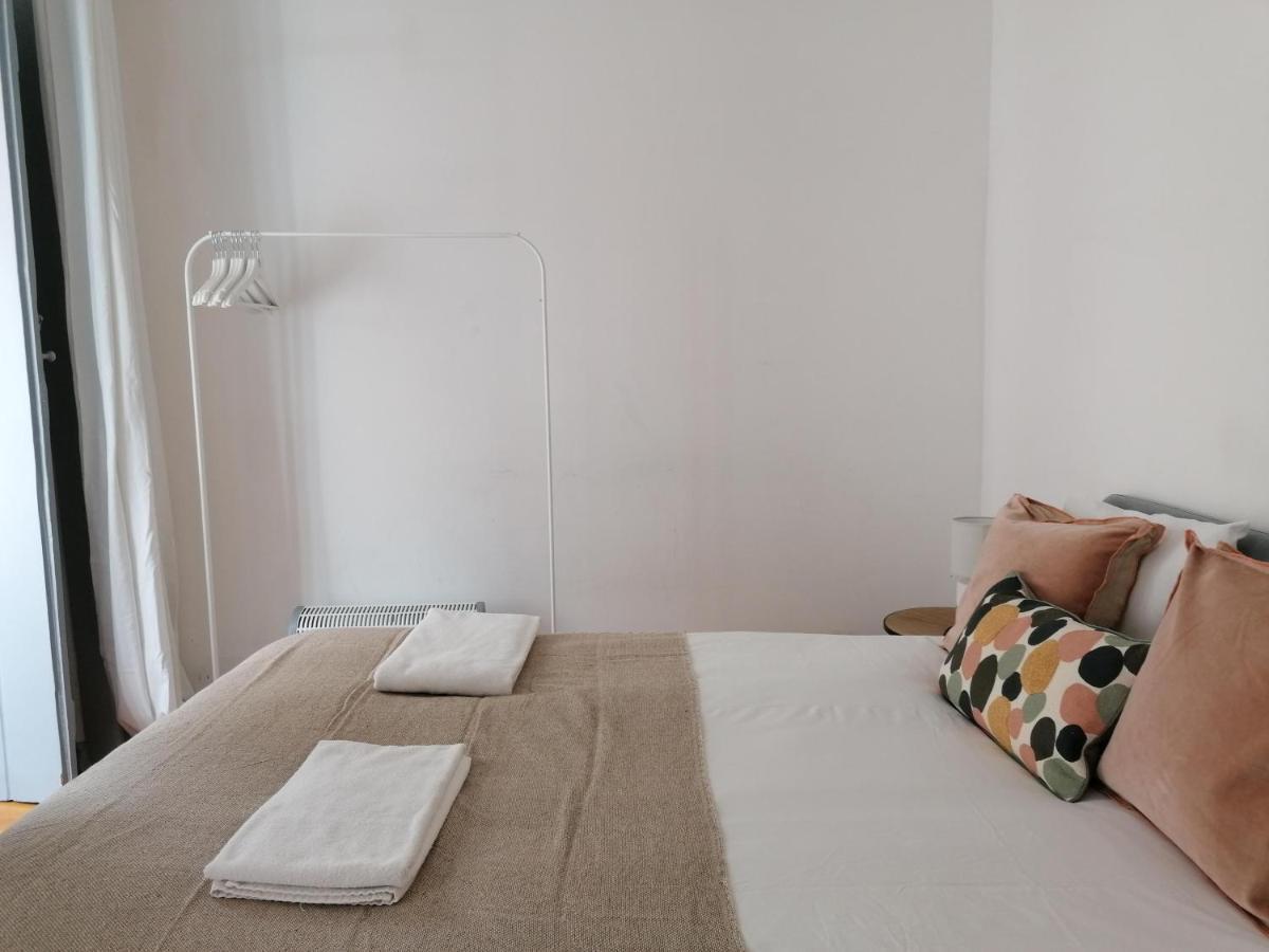 Stunning With Yard In Alfama Apartment Lisbon