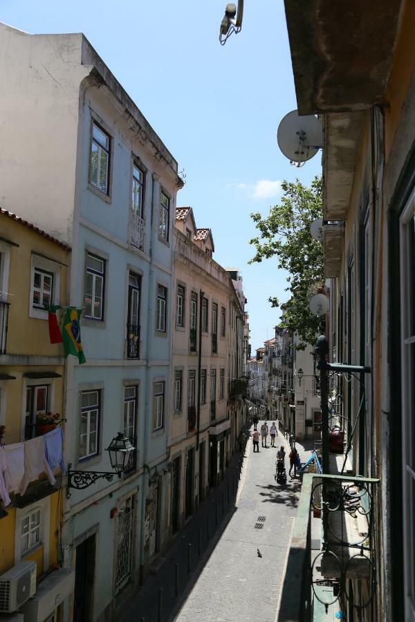 Stunning With Yard In Alfama * Lisbon