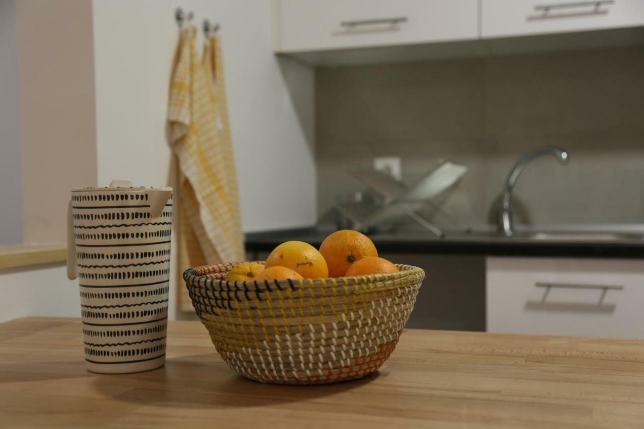 Stunning With Yard In Alfama Apartment
